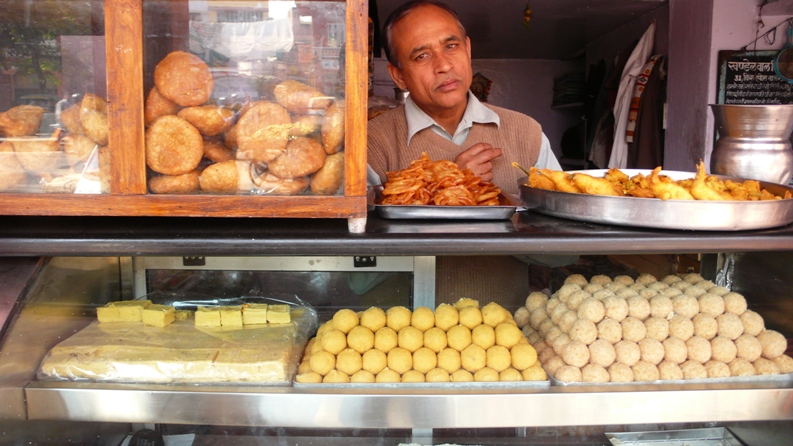 jaipur_street.jpg