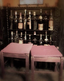 winebar02.gif