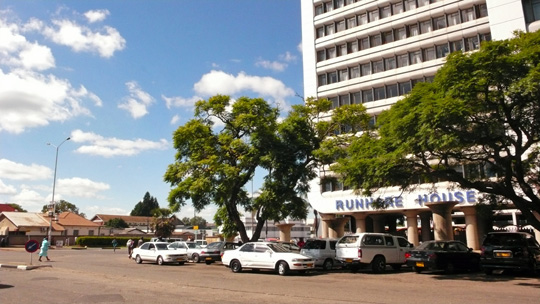 0430%20harare05.jpg