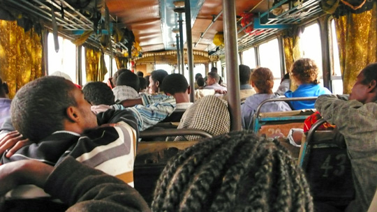 0814%20bus01.jpg