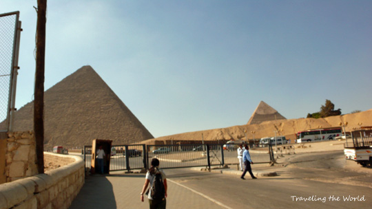 0903%20giza01.jpg