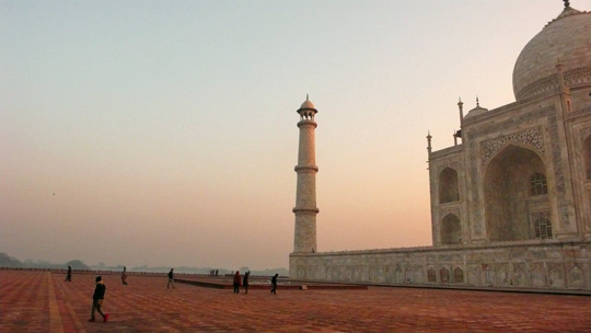 1214%20taj07.jpg