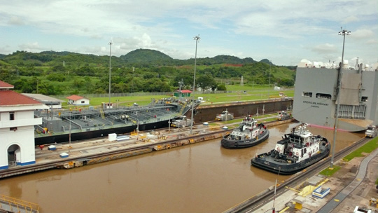 panamacanal02.jpg