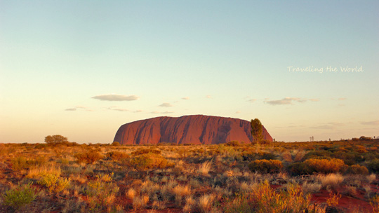 uluru1%2000.jpg