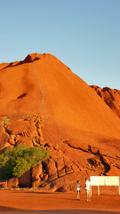 uluru1%2001.jpg